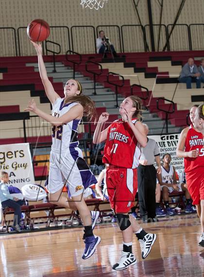 Thumbnail 3 in Wylie vs. Maypearl (Whataburger Tournament) photogallery.