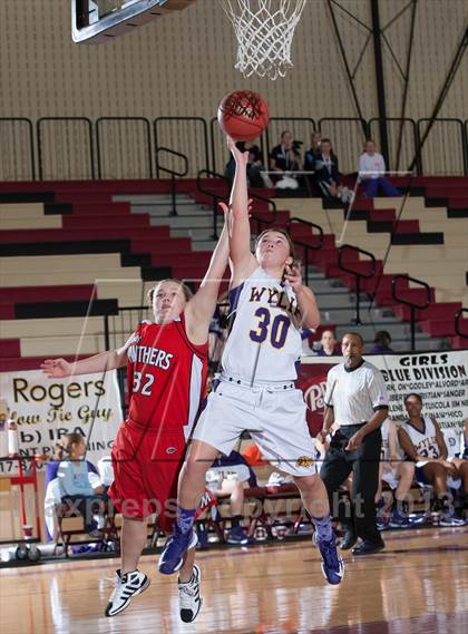Thumbnail 3 in Wylie vs. Maypearl (Whataburger Tournament) photogallery.