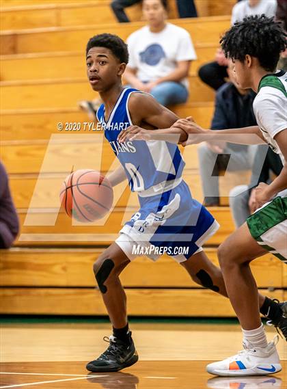 Thumbnail 3 in Indianapolis Bishop Chatard @ Covenant Christian  photogallery.