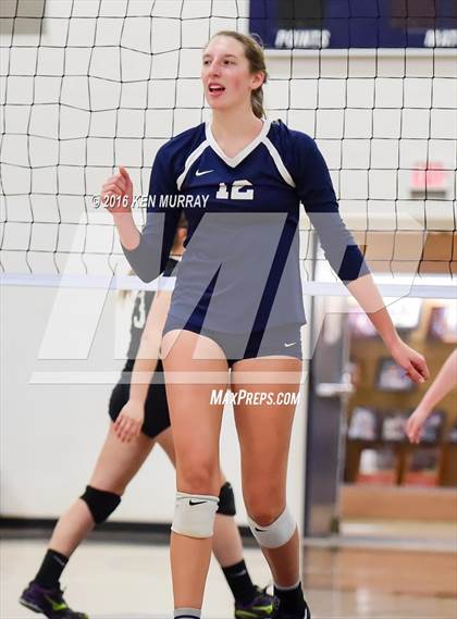 Thumbnail 1 in GMG vs Hudson (IHSAA Regional Semifinal) photogallery.