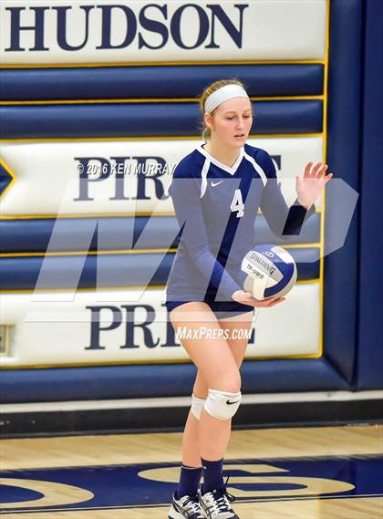 Thumbnail 1 in GMG vs Hudson (IHSAA Regional Semifinal) photogallery.