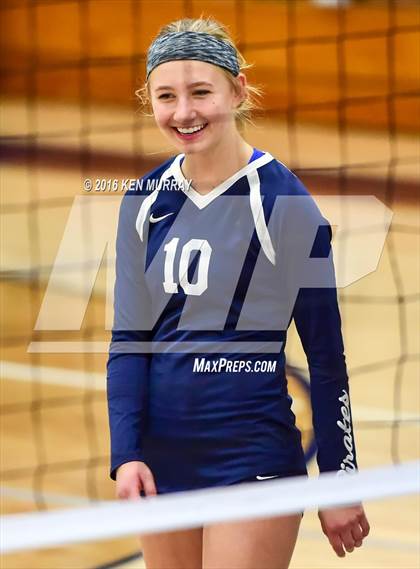 Thumbnail 1 in GMG vs Hudson (IHSAA Regional Semifinal) photogallery.