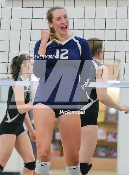 Thumbnail 1 in GMG vs Hudson (IHSAA Regional Semifinal) photogallery.