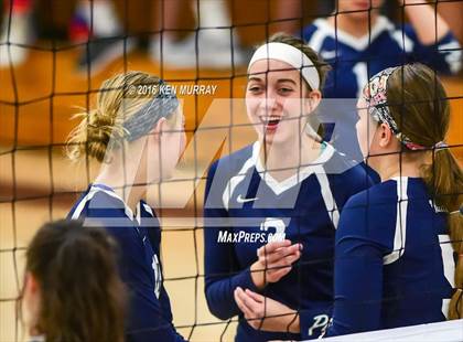 Thumbnail 2 in GMG vs Hudson (IHSAA Regional Semifinal) photogallery.
