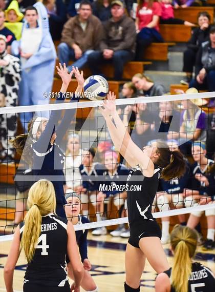 Thumbnail 2 in GMG vs Hudson (IHSAA Regional Semifinal) photogallery.