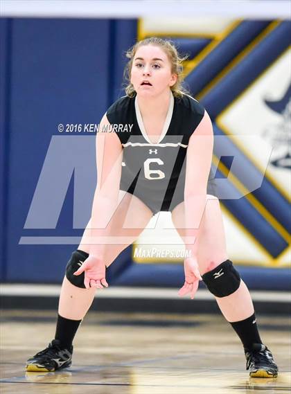 Thumbnail 3 in GMG vs Hudson (IHSAA Regional Semifinal) photogallery.