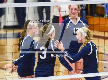 Thumbnail 2 in GMG vs Hudson (IHSAA Regional Semifinal) photogallery.