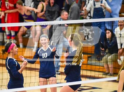Thumbnail 3 in GMG vs Hudson (IHSAA Regional Semifinal) photogallery.