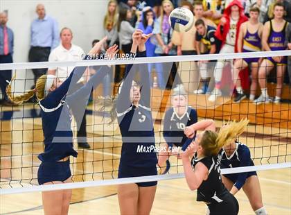 Thumbnail 2 in GMG vs Hudson (IHSAA Regional Semifinal) photogallery.