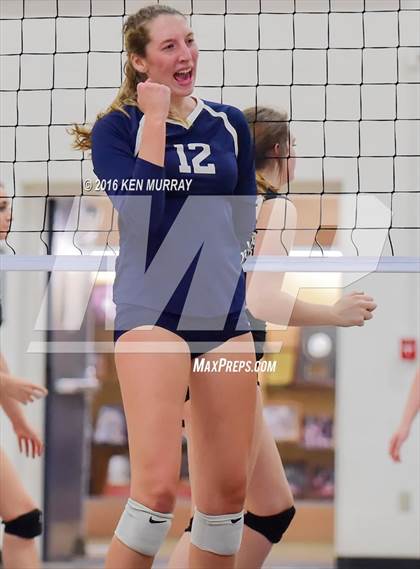 Thumbnail 3 in GMG vs Hudson (IHSAA Regional Semifinal) photogallery.