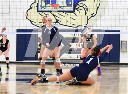 Thumbnail 3 in GMG vs Hudson (IHSAA Regional Semifinal) photogallery.