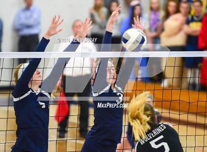 Thumbnail 1 in GMG vs Hudson (IHSAA Regional Semifinal) photogallery.