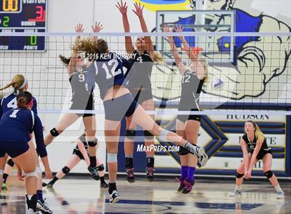 Thumbnail 3 in GMG vs Hudson (IHSAA Regional Semifinal) photogallery.
