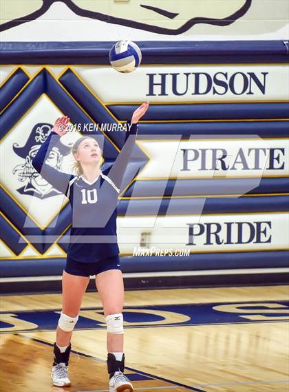 Thumbnail 3 in GMG vs Hudson (IHSAA Regional Semifinal) photogallery.