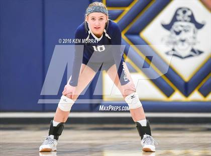 Thumbnail 3 in GMG vs Hudson (IHSAA Regional Semifinal) photogallery.
