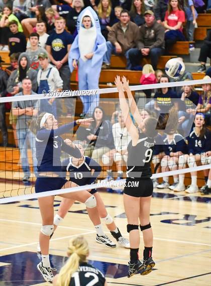 Thumbnail 1 in GMG vs Hudson (IHSAA Regional Semifinal) photogallery.