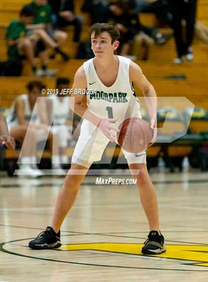 Thumbnail 2 in Simi Valley @ Moorpark photogallery.