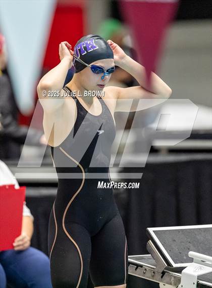 Thumbnail 2 in IHSAA Finals photogallery.