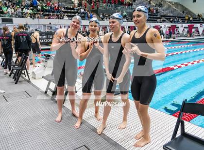 Thumbnail 2 in IHSAA Finals photogallery.