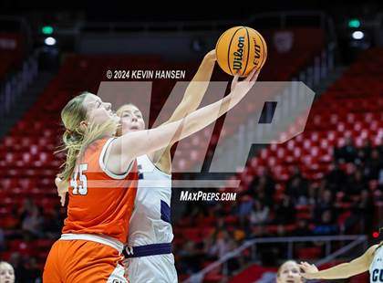 Thumbnail 2 in Skyridge vs. Syracuse (UHSAA Quarter Finals) photogallery.