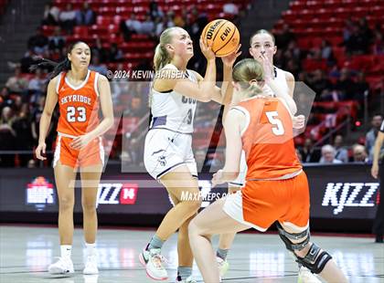 Thumbnail 3 in Skyridge vs. Syracuse (UHSAA Quarter Finals) photogallery.