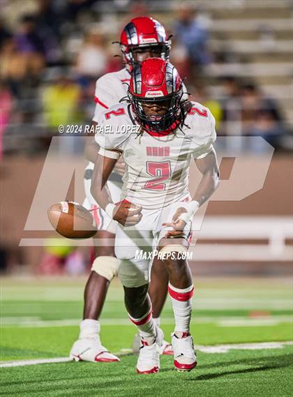 Thumbnail 1 in Waltrip @ Galena Park photogallery.