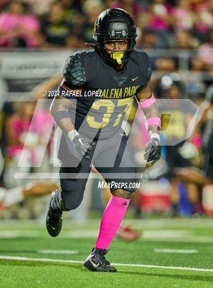 Thumbnail 1 in Waltrip @ Galena Park photogallery.