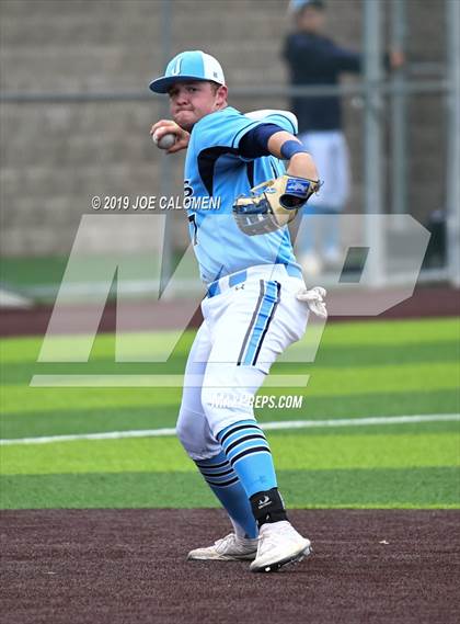 Thumbnail 1 in Johnson vs East Central (UIL CLASS 6A Bi District) photogallery.
