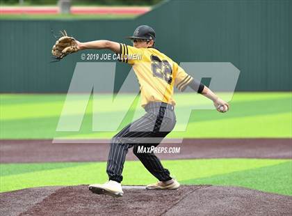 Thumbnail 3 in Johnson vs East Central (UIL CLASS 6A Bi District) photogallery.