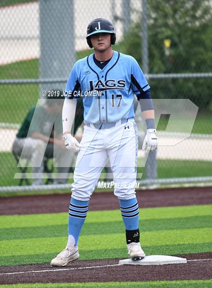 Thumbnail 2 in Johnson vs East Central (UIL CLASS 6A Bi District) photogallery.