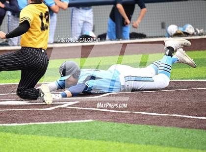 Thumbnail 2 in Johnson vs East Central (UIL CLASS 6A Bi District) photogallery.