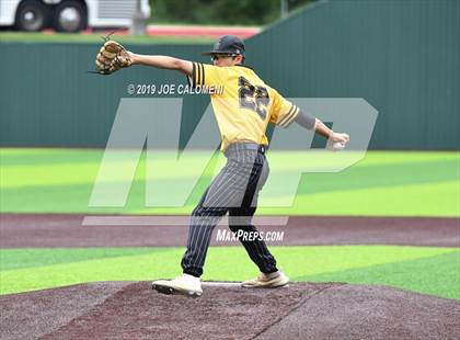 Thumbnail 2 in Johnson vs East Central (UIL CLASS 6A Bi District) photogallery.