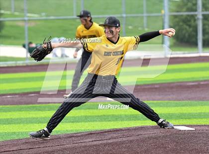 Thumbnail 2 in Johnson vs East Central (UIL CLASS 6A Bi District) photogallery.