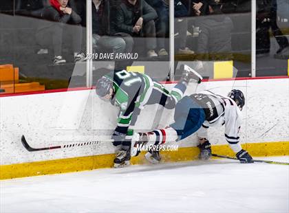 Thumbnail 1 in Lowell Catholic vs Lincoln-Sudbury ( MIAA Division 2 North 1st Round) photogallery.