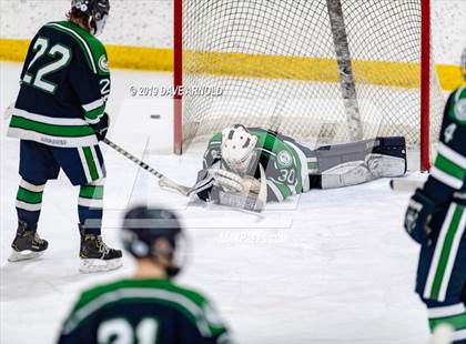 Thumbnail 2 in Lowell Catholic vs Lincoln-Sudbury ( MIAA Division 2 North 1st Round) photogallery.