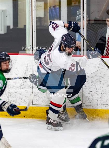 Thumbnail 3 in Lowell Catholic vs Lincoln-Sudbury ( MIAA Division 2 North 1st Round) photogallery.