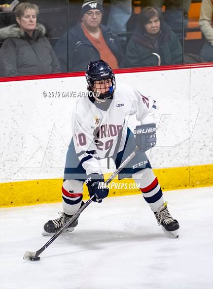 Thumbnail 3 in Lowell Catholic vs Lincoln-Sudbury ( MIAA Division 2 North 1st Round) photogallery.