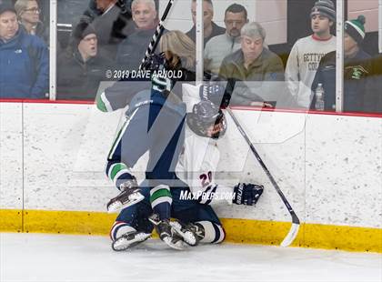 Thumbnail 1 in Lowell Catholic vs Lincoln-Sudbury ( MIAA Division 2 North 1st Round) photogallery.