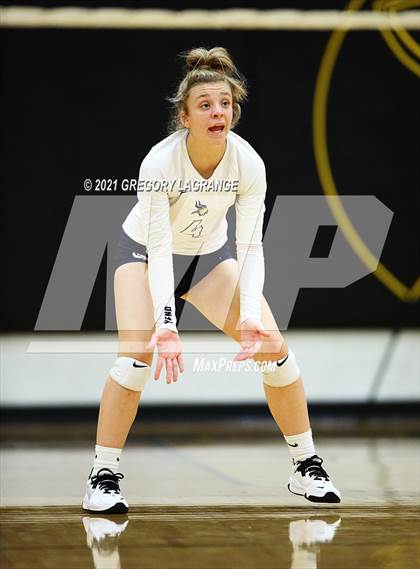 Thumbnail 1 in Lamar vs Fossil Ridge photogallery.