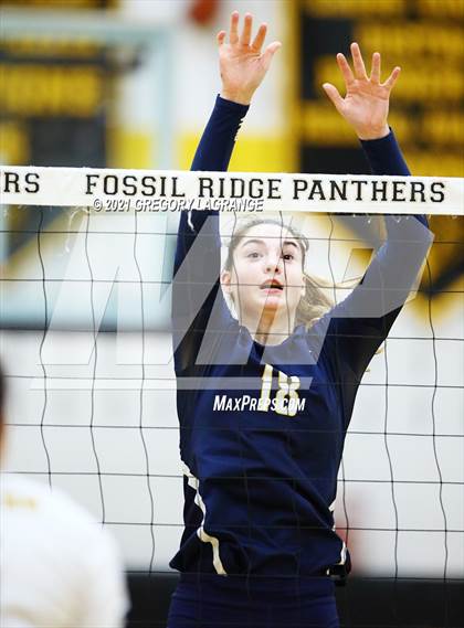 Thumbnail 2 in Lamar vs Fossil Ridge photogallery.