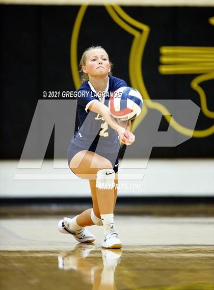 Thumbnail 3 in Lamar vs Fossil Ridge photogallery.