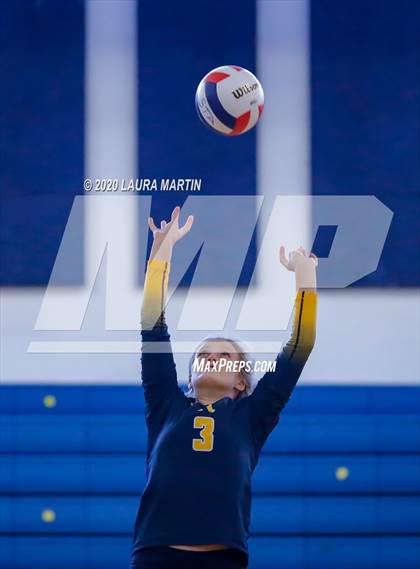Thumbnail 1 in Cardinal Gibbons @ St. Thomas Aquinas photogallery.