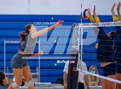Thumbnail 2 in Cardinal Gibbons @ St. Thomas Aquinas photogallery.
