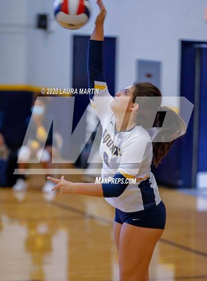 Thumbnail 1 in Cardinal Gibbons @ St. Thomas Aquinas photogallery.