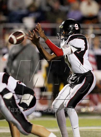 Thumbnail 2 in Logan @ California (CIF NCS D1 Playoffs) photogallery.