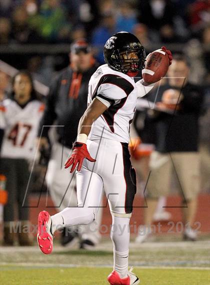 Thumbnail 1 in Logan @ California (CIF NCS D1 Playoffs) photogallery.