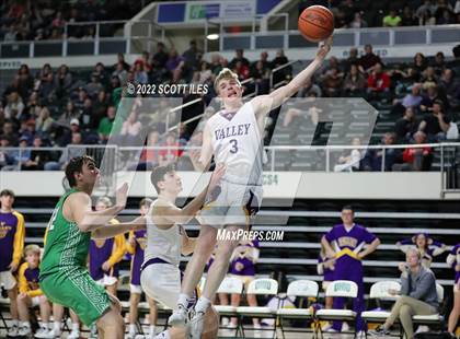 Thumbnail 2 in Western vs. Valley (OHSAA D4 Regional Semifinal) photogallery.