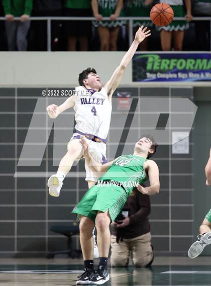 Thumbnail 1 in Western vs. Valley (OHSAA D4 Regional Semifinal) photogallery.
