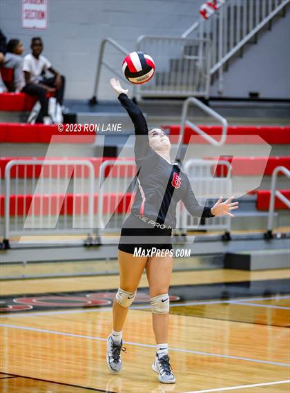Thumbnail 2 in Stillwater @ Mustang photogallery.