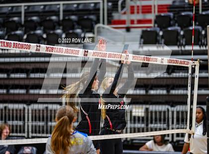 Thumbnail 3 in Stillwater @ Mustang photogallery.